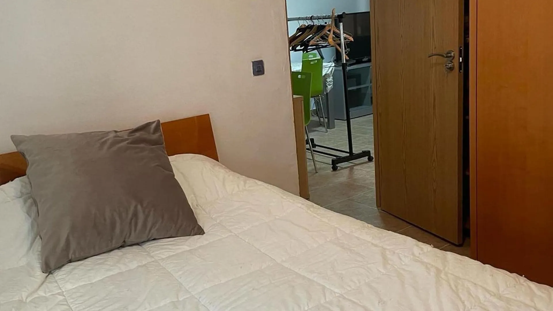 Cosy Apartment With Shared Balcony Seville Spain