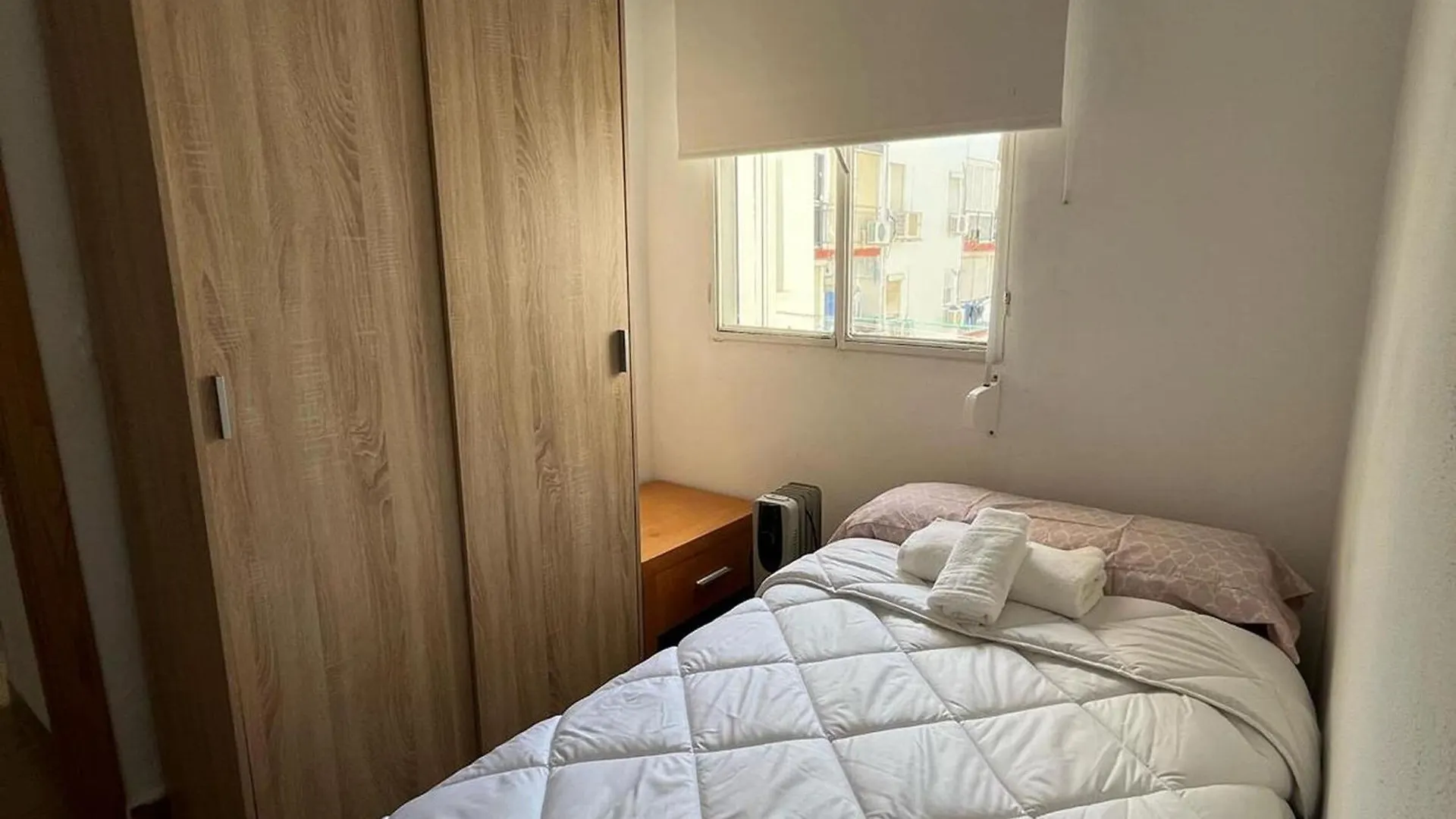 Cosy Apartment With Shared Balcony Seville