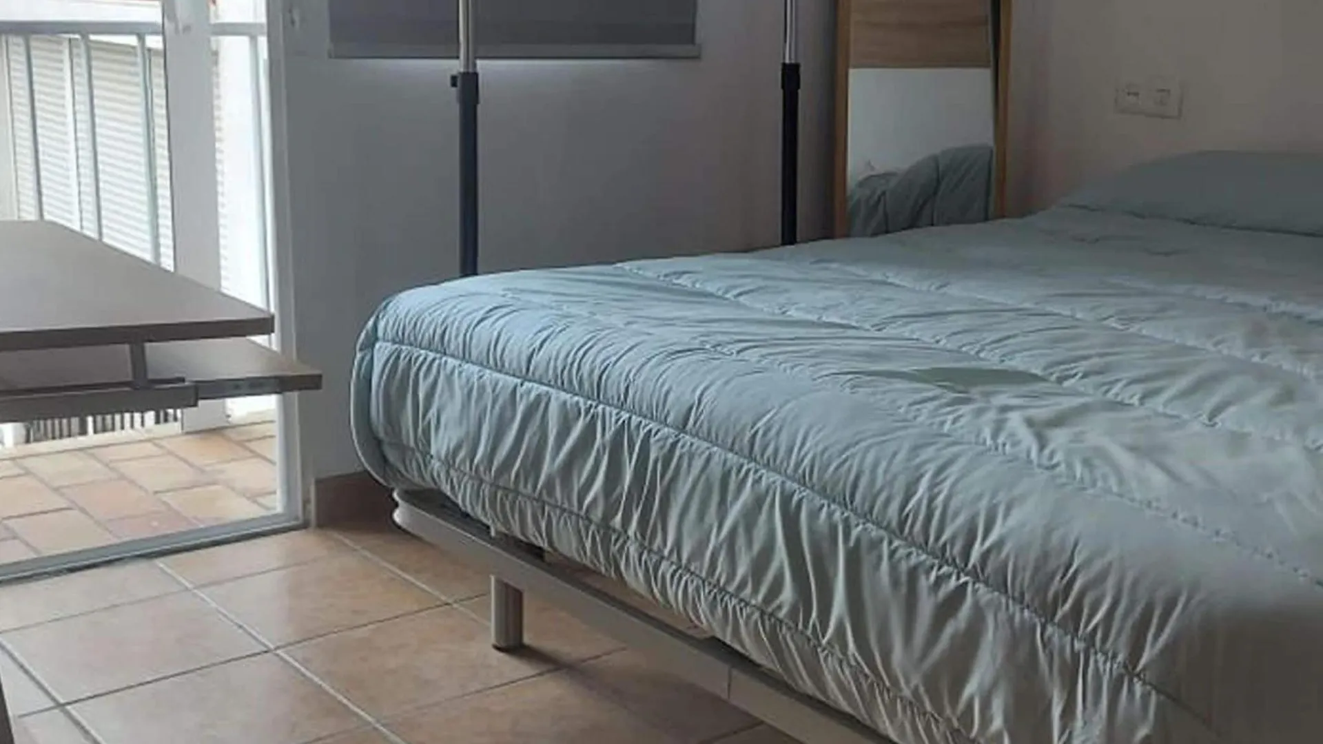 Cosy Apartment With Shared Balcony Seville