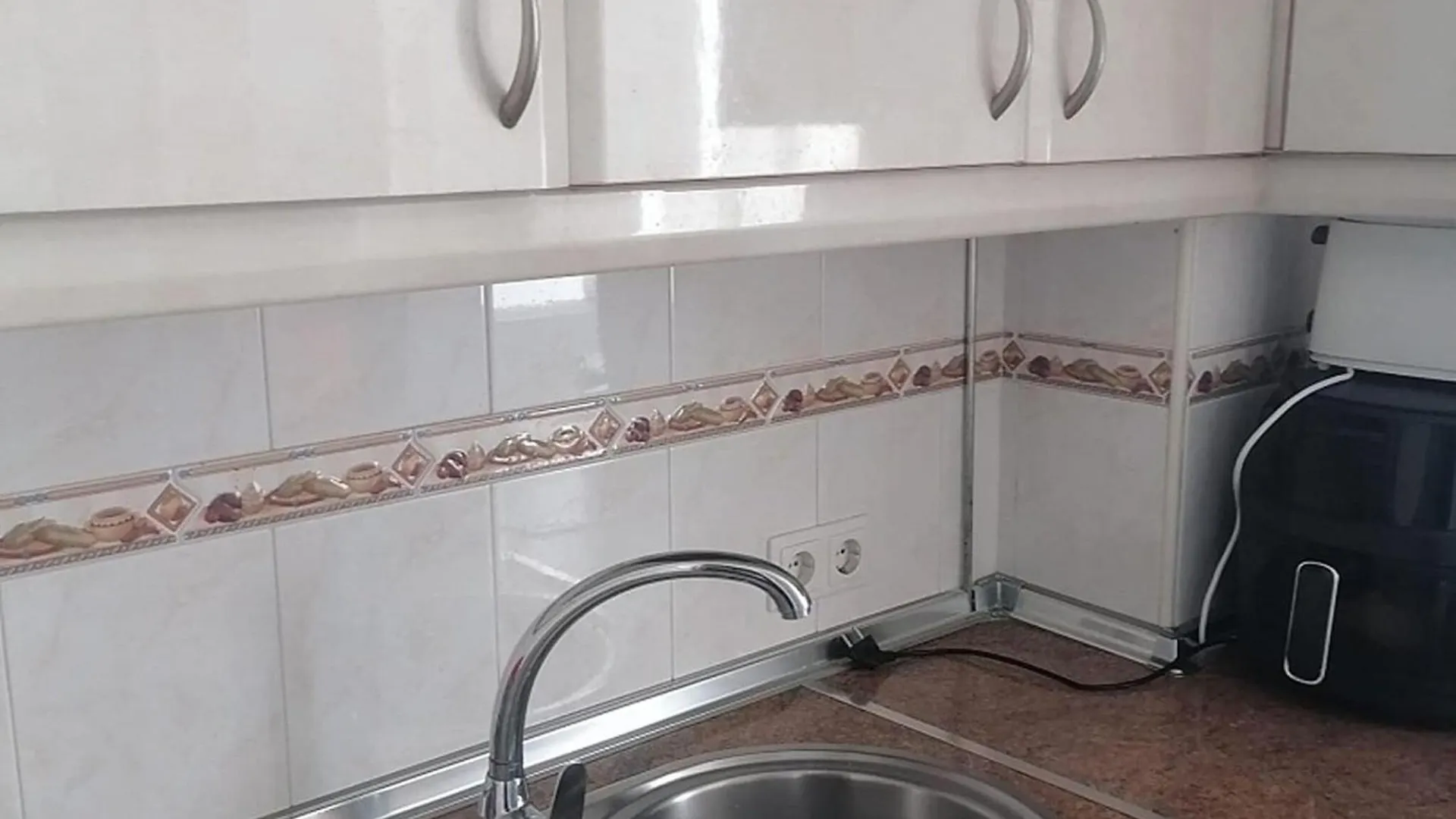 Cosy Apartment With Shared Balcony Seville 0*,